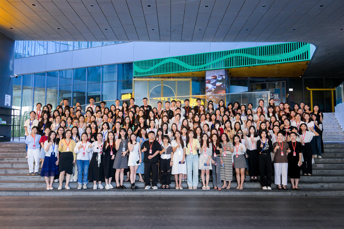 恒诚信公司环境